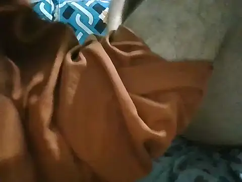 Roshani hoty online show from February 5, 6:59 pm