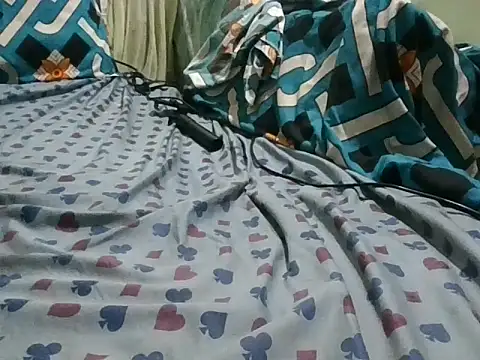 Roshani hoty online show from January 11, 4:47 pm