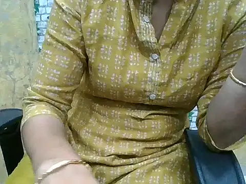 Roshani hoty online show from March 19, 1:22 pm