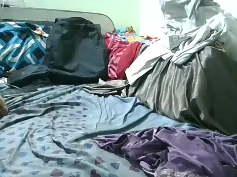 Roshani hoty online show from April 16, 5:14 pm