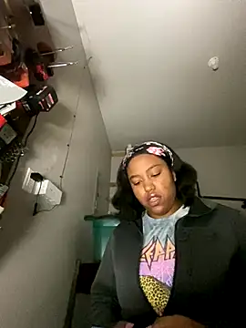 princesslivv online show from October 27, 3:29 am