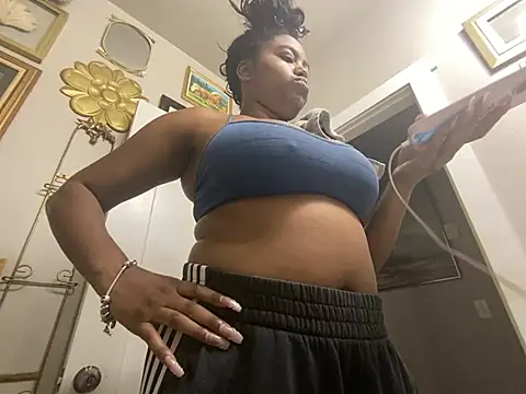 princesslivv online show from July 8, 2:13 am