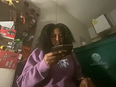 princesslivv online show from October 24, 7:02 pm