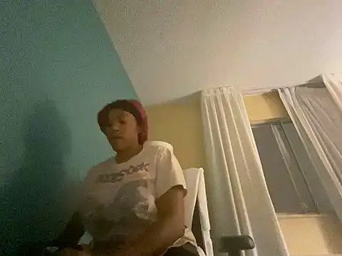 princesslivv online show from December 5, 2:32 am