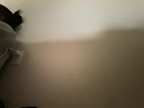 Snapshot of princesslivv chatting on February 9, 9:24 pm princesslivv online show from February 9, 9:24 pm