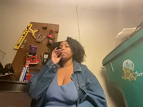 Snapshot of princesslivv chatting on January 10, 12:50 am princesslivv online show from January 10, 12:50 am