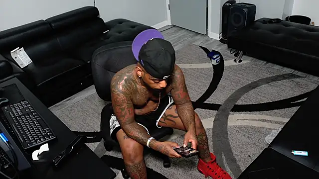 SLANGONDEMHOES online show from February 18, 12:19 am