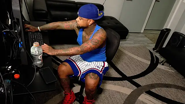 SLANGONDEMHOES online show from February 25, 1:00 pm