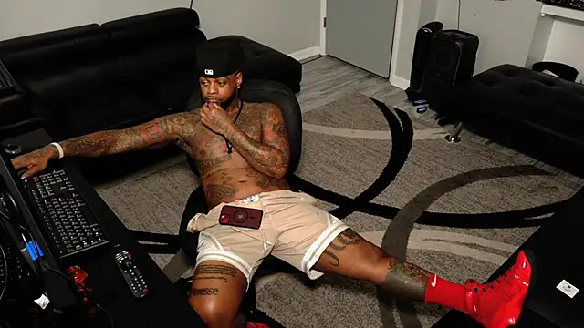 SLANGONDEMHOES online show from February 10, 9:14 pm