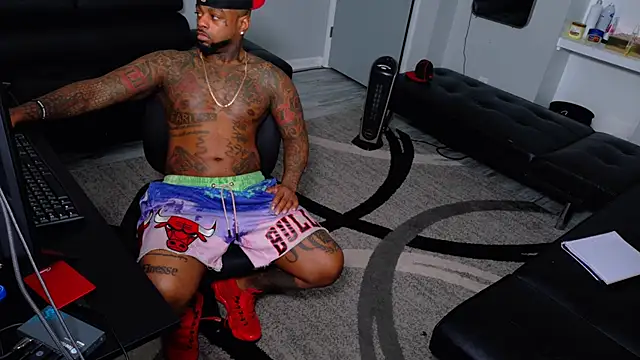 SLANGONDEMHOES online show from April 7, 6:59 am