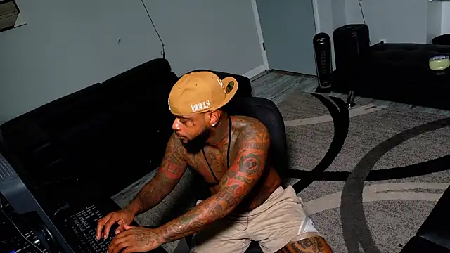 SLANGONDEMHOES online show from January 31, 7:12 pm