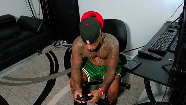 SLANGONDEMHOES online show from November 29, 7:47 pm