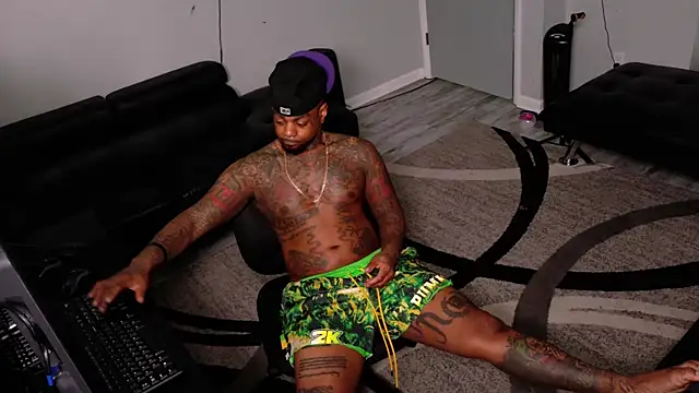 SLANGONDEMHOES online show from March 21, 6:47 am