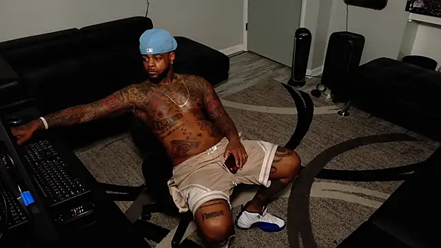 SLANGONDEMHOES online show from February 9, 7:17 am