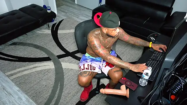 SLANGONDEMHOES online show from December 20, 8:12 pm