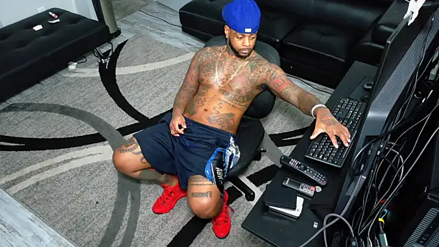 SLANGONDEMHOES online show from January 14, 2:15 am