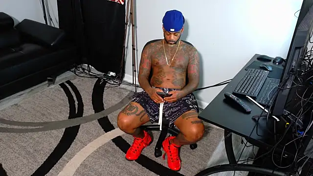 SLANGONDEMHOES online show from November 4, 10:35 pm