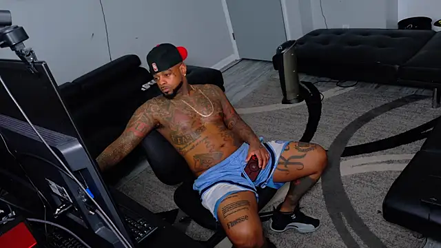 SLANGONDEMHOES online show from April 9, 7:53 pm