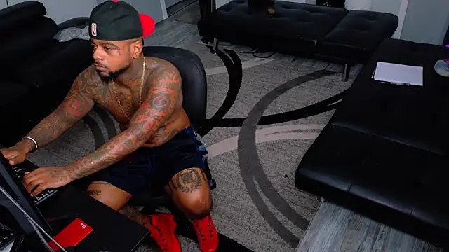 SLANGONDEMHOES online show from April 8, 12:06 pm