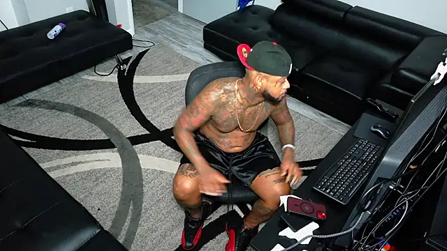 SLANGONDEMHOES online show from January 10, 10:38 pm