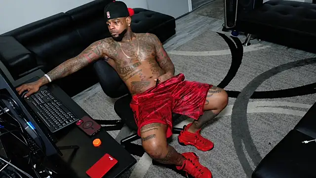 SLANGONDEMHOES online show from February 23, 4:29 pm