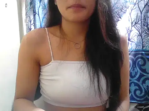 Snapshot of Amira90 chatting on September 21, 9:14 am Amira90 online show from September 21, 9:14 am