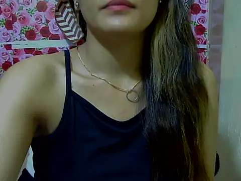 Snapshot of Amira90 chatting on September 12, 9:58 pm Amira90 online show from September 12, 9:58 pm