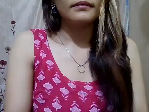 Snapshot of Amira90 chatting on October 4, 6:26 am Amira90 online show from October 4, 6:26 am