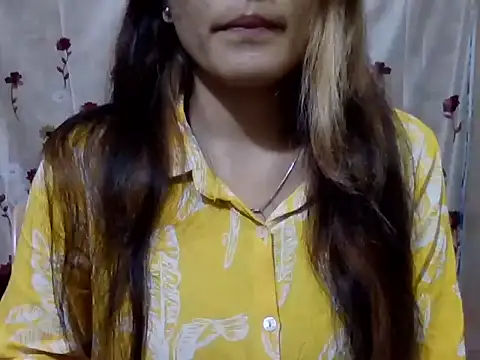 Snapshot of Amira90 chatting on October 18, 5:04 pm Amira90 online show from October 18, 5:04 pm