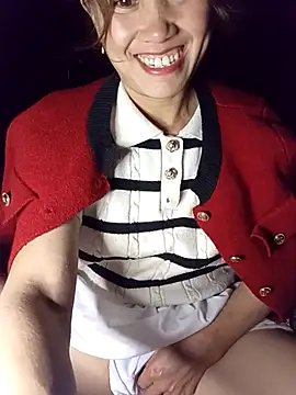 Snapshot of Fienjr chatting on November 3, 2:31 pm Fienjr online show from November 3, 2:31 pm