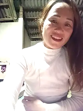 Snapshot of Fienjr chatting on November 7, 1:37 pm Fienjr online show from November 7, 1:37 pm