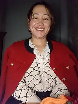 Snapshot of Fienjr chatting on December 2, 1:35 pm Fienjr online show from December 2, 1:35 pm