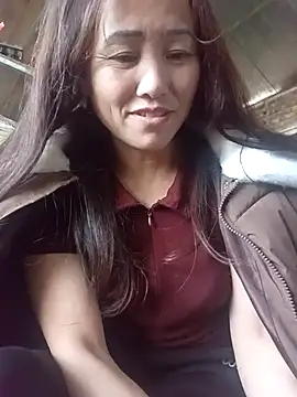 Snapshot of Fienjr chatting on December 15, 9:15 am Fienjr online show from December 15, 9:15 am