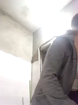 Snapshot of Fienjr chatting on November 1, 12:43 pm Fienjr online show from November 1, 12:43 pm