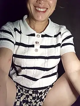 Snapshot of Fienjr chatting on October 27, 10:54 pm Fienjr online show from October 27, 10:54 pm