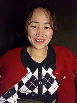 Snapshot of Fienjr chatting on November 21, 1:21 pm Fienjr online show from November 21, 1:21 pm