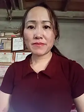 Snapshot of Fienjr chatting on October 31, 3:14 am Fienjr online show from October 31, 3:14 am