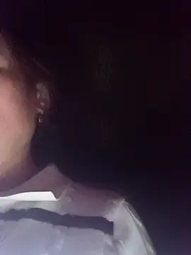 Snapshot of Fienjr chatting on October 24, 8:52 pm Fienjr online show from October 24, 8:52 pm