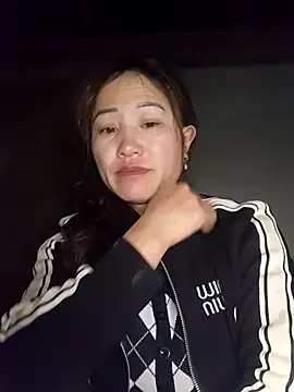 Snapshot of Fienjr chatting on November 29, 6:30 pm Fienjr online show from November 29, 6:30 pm