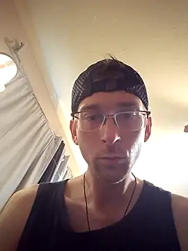 mresquared online show from April 4, 1:50 pm