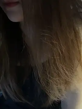 Hinne07 online show from December 14, 12:39 am