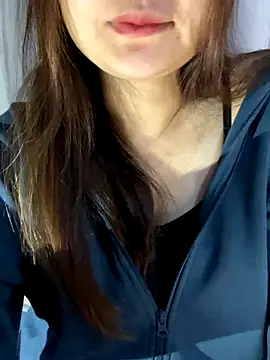 Hinne07 online show from December 18, 12:49 am