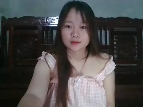 Hinne07 online show from September 12, 6:18 pm