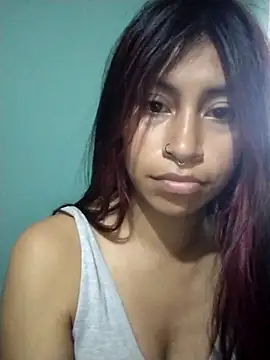 Snapshot of Pocahontas_tw chatting on November 5, 8:01 pm Pocahontas tw online show from November 5, 8:01 pm