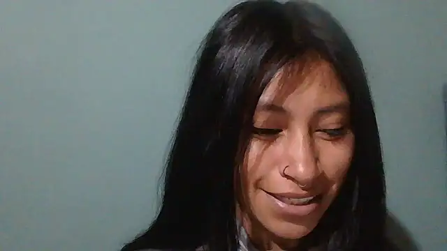 Snapshot of Pocahontas_tw chatting on December 4, 1:43 pm Pocahontas tw online show from December 4, 1:43 pm