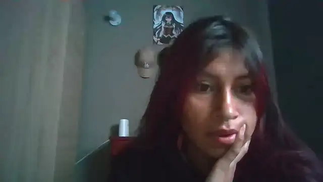 Snapshot of Pocahontas_tw chatting on November 8, 11:25 am Pocahontas tw online show from November 8, 11:25 am