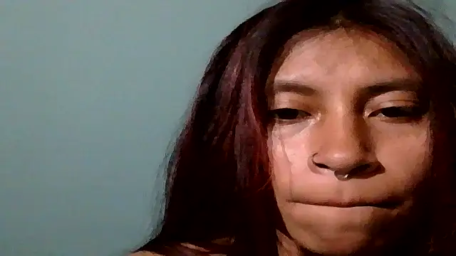 Snapshot of Pocahontas_tw chatting on November 25, 2:01 am Pocahontas tw online show from November 25, 2:01 am