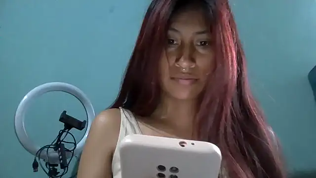 Snapshot of Pocahontas_tw chatting on October 26, 3:23 pm Pocahontas tw online show from October 26, 3:23 pm
