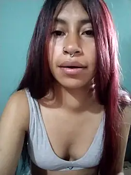 Snapshot of Pocahontas_tw chatting on November 13, 2:21 pm Pocahontas tw online show from November 13, 2:21 pm