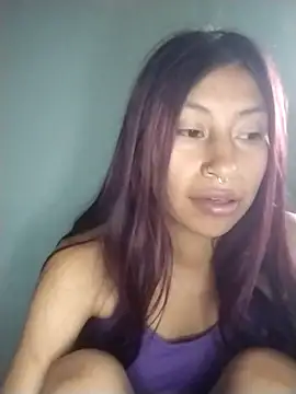 Snapshot of Pocahontas_tw chatting on November 12, 2:10 pm Pocahontas tw online show from November 12, 2:10 pm